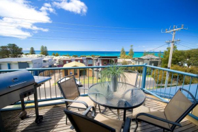 Отель Lorne Ocean Sun Apartments  Лорн